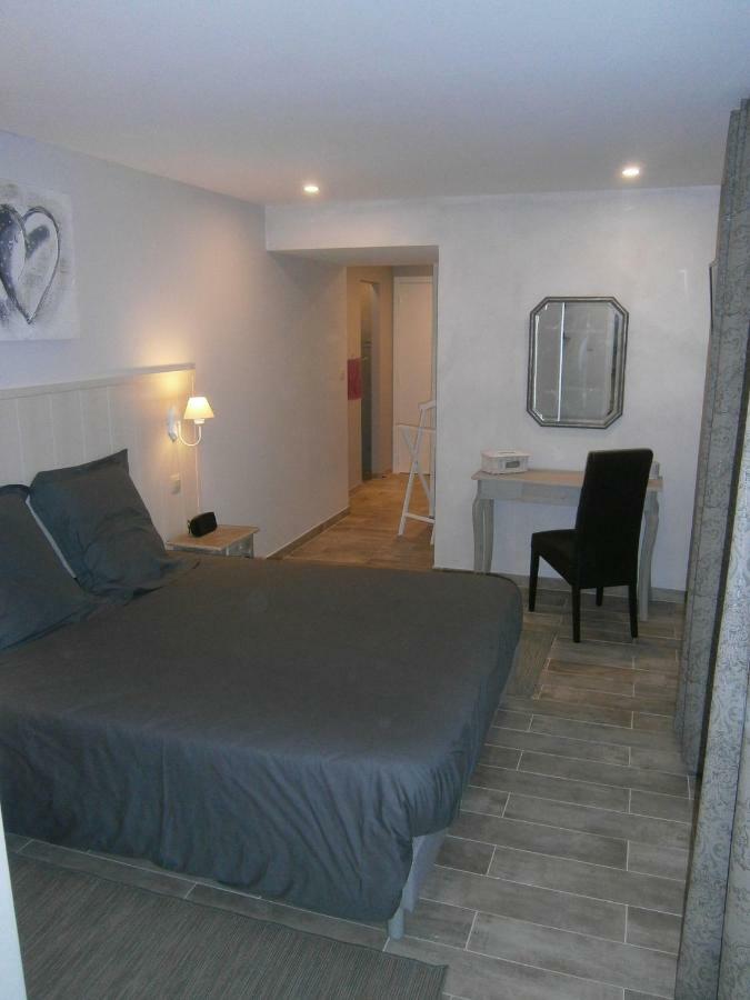 Les Jardins De Soulane B&B - Adults Only Belcastel-et-Buc Экстерьер фото